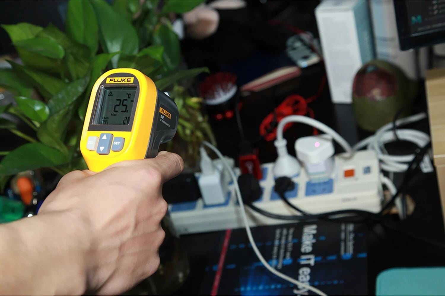 Fluke 59E/59E+/59C/59 PRO 红外测温仪 图5