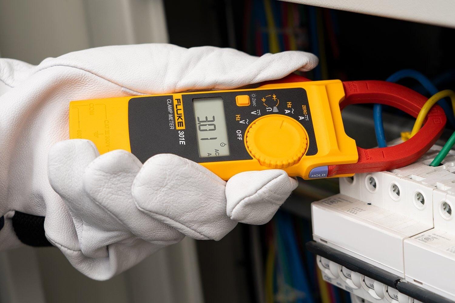 Fluke 301E 刀锋系列钳形表 图4