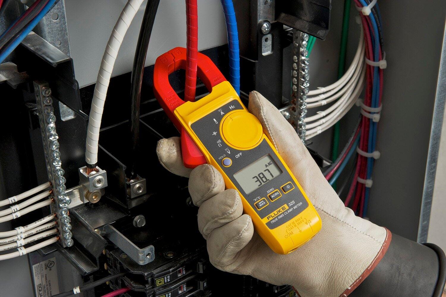 Fluke 325真有效值钳型表 图4