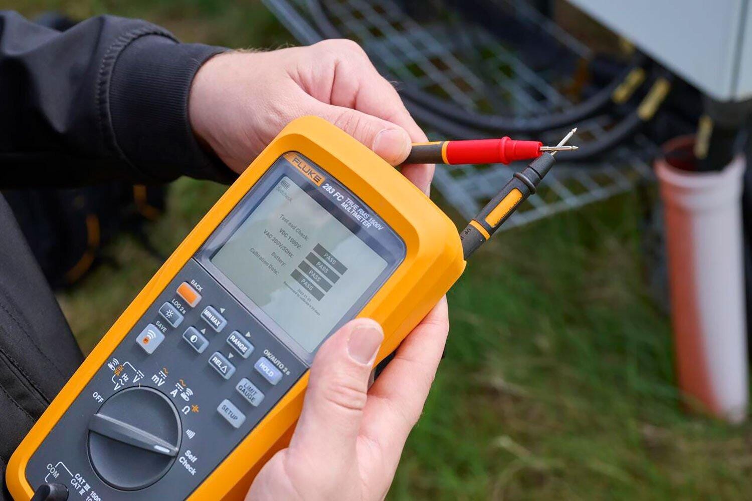 Fluke 283 FC 1500V智能自检万用表 图4
