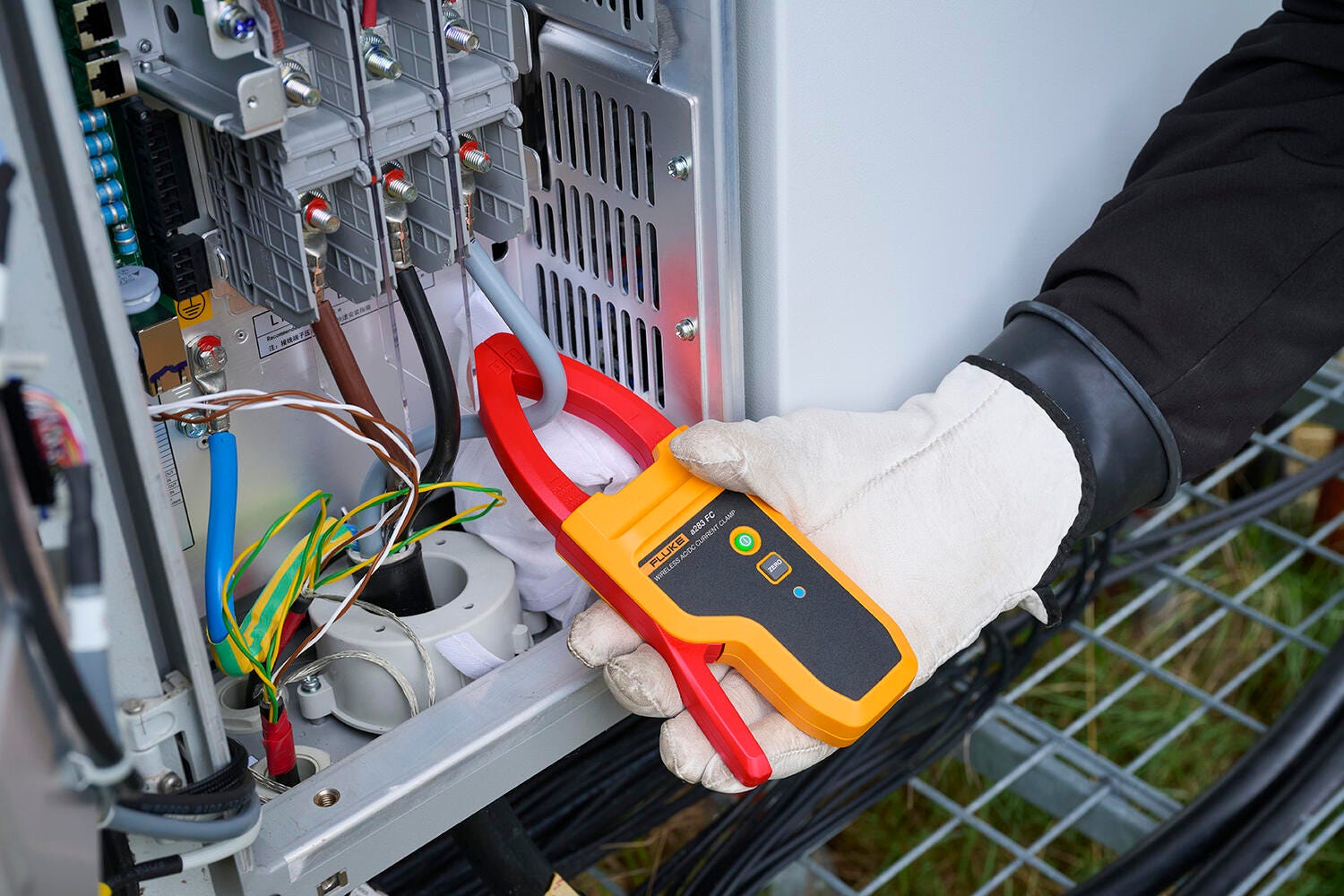 Fluke 283 FC/PV 1500V智能自检万用表 图4