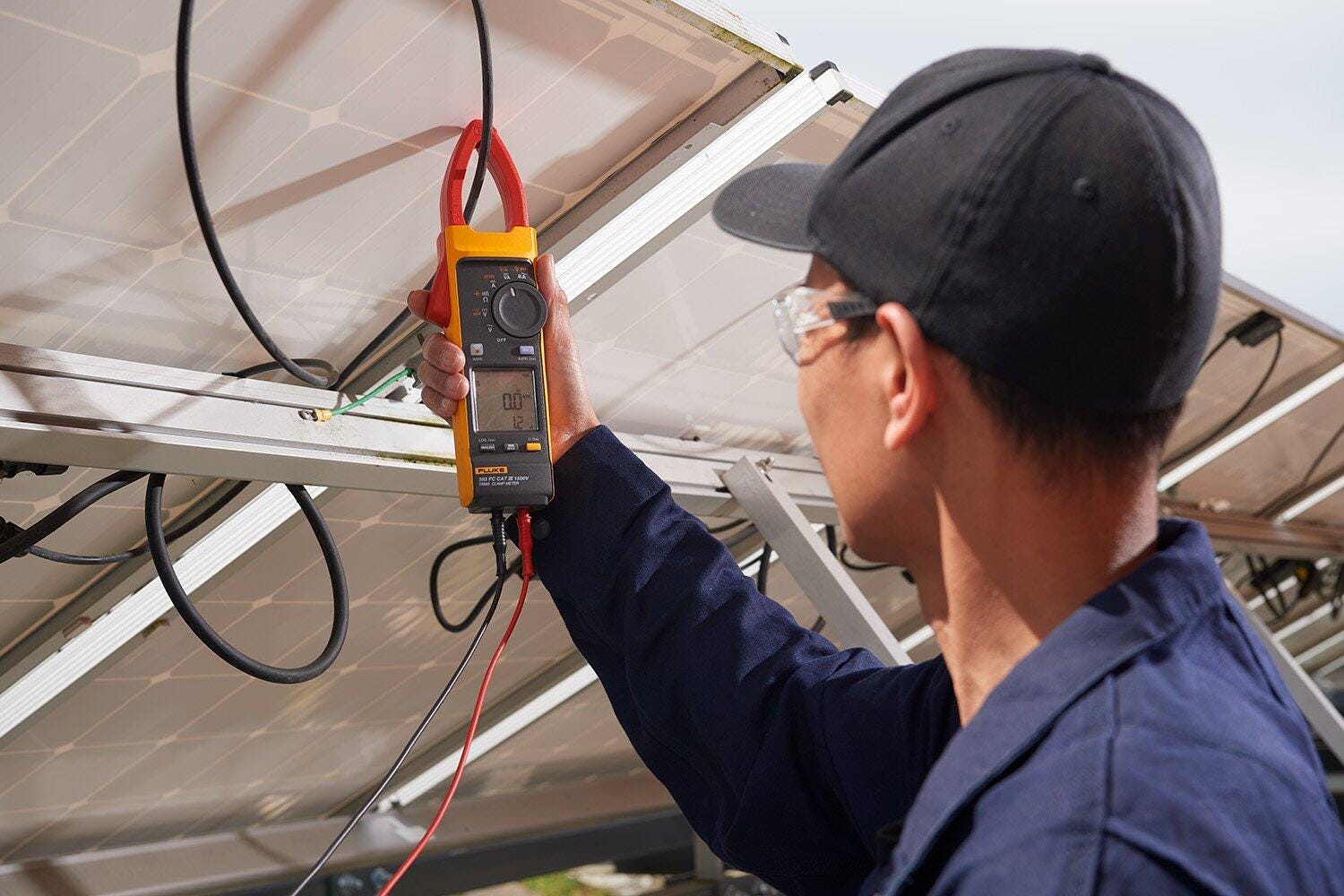 配备 iFlex 探头的 393 FC CAT III 1500 V 真有效值钳形表 图4