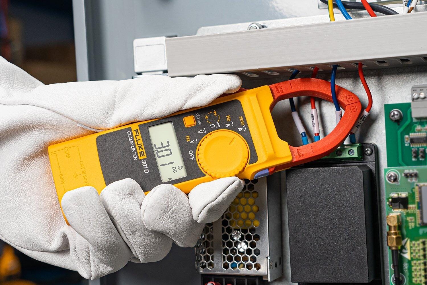 Fluke 301D 交直流刀锋系列钳形表 图4
