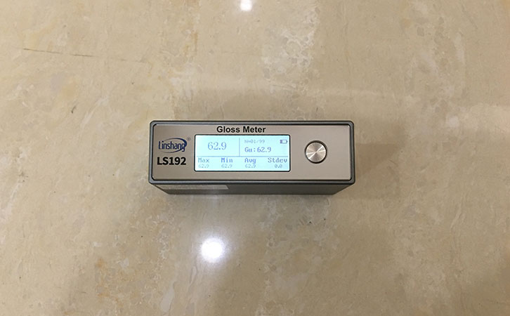 避免踩雷，用光泽度测试仪选瓷砖