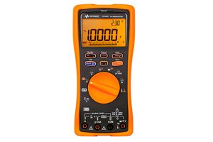 U1242C 手持式数字万用表，4 位，IP67