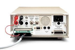 Keithley 2001 系列：配有扫描功能的 7½ 位万用表 图2