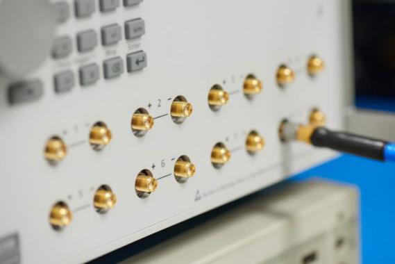 AWG5200 任意波形发生器 图4